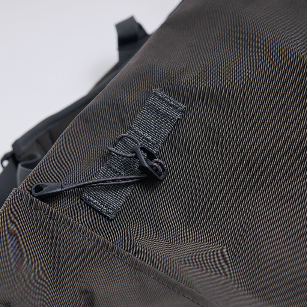 Sack 30 / Charcoal / 750g